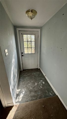 113 Adolphus Avenue, Lake Dallas, TX 75065