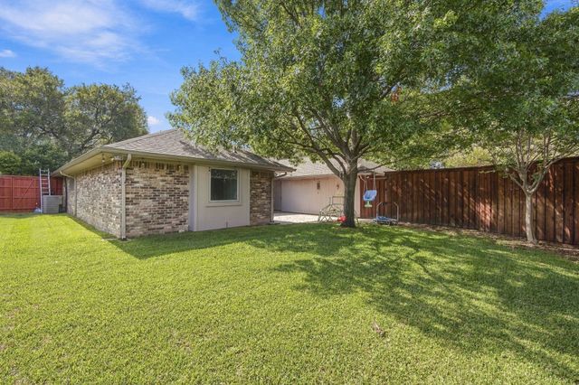9947 Chimney Hill Lane, Dallas, TX 75243