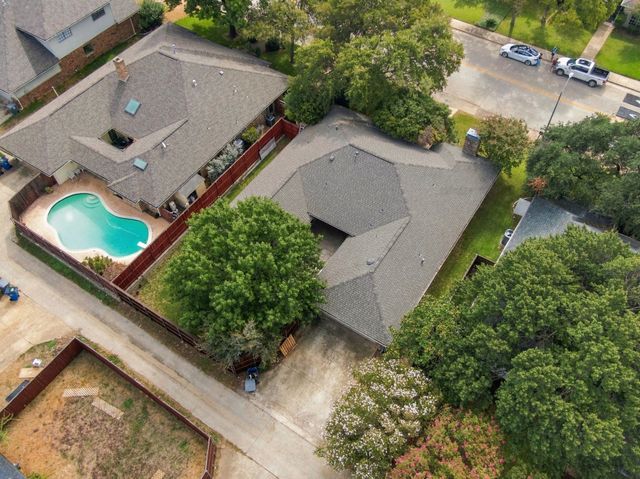 9947 Chimney Hill Lane, Dallas, TX 75243