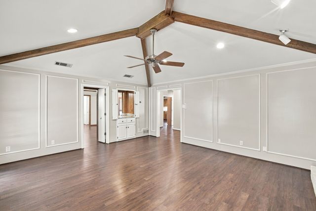 9947 Chimney Hill Lane, Dallas, TX 75243