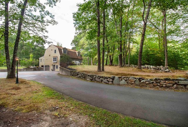 96 Pond View Drive, Auburn, NH 03032