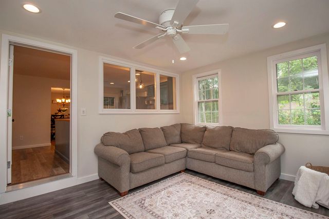 96 Pond View Drive, Auburn, NH 03032