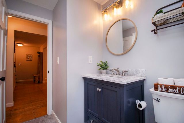 96 Pond View Drive, Auburn, NH 03032