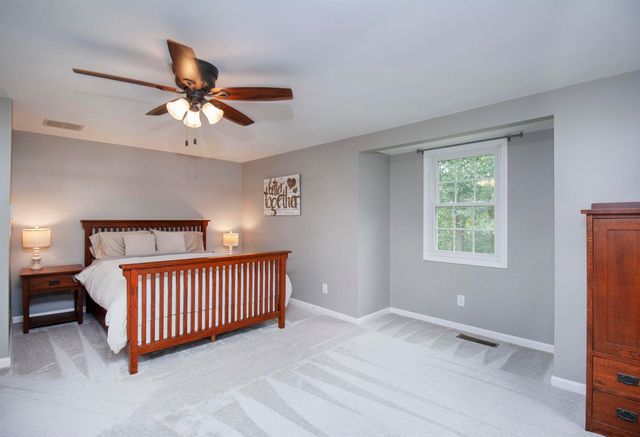 96 Pond View Drive, Auburn, NH 03032