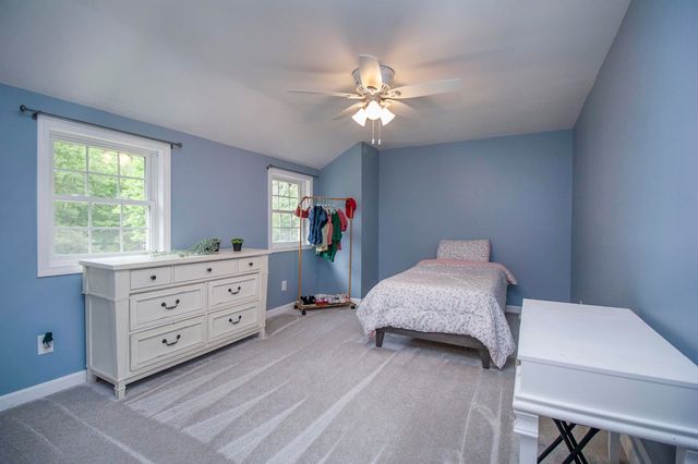 96 Pond View Drive, Auburn, NH 03032