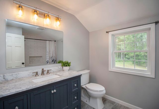 96 Pond View Drive, Auburn, NH 03032