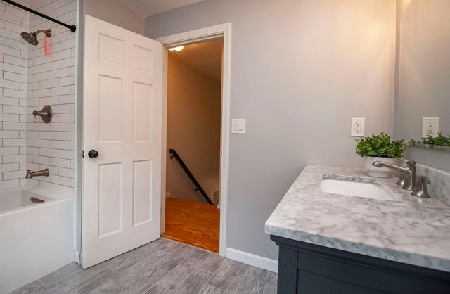 96 Pond View Drive, Auburn, NH 03032