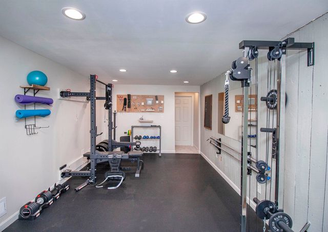 96 Pond View Drive, Auburn, NH 03032