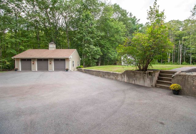 96 Pond View Drive, Auburn, NH 03032