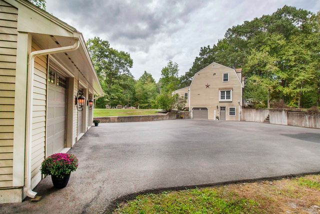 96 Pond View Drive, Auburn, NH 03032