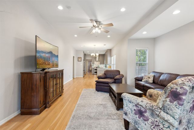 6100 Victor Street, Dallas, TX 75214