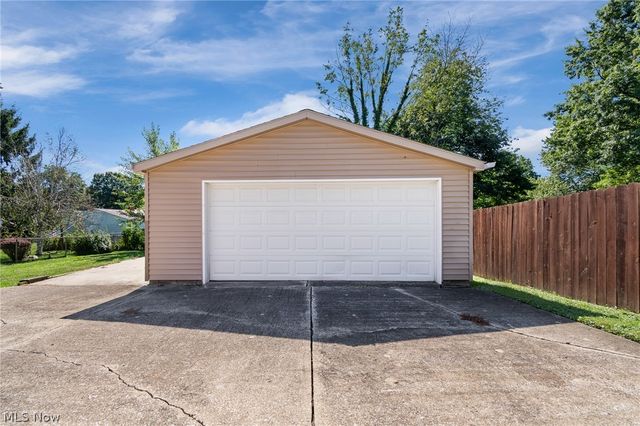 139 Lindsey Road, Munroe Falls, OH 44262