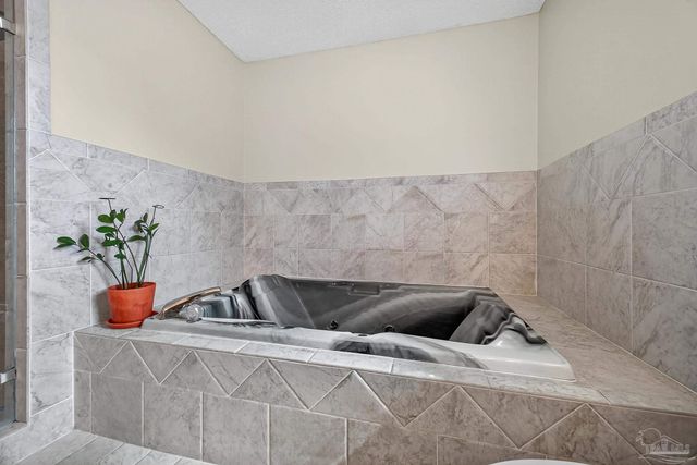 3720 Schifko Rd, Cantonment, FL 32533