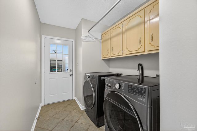 3720 Schifko Rd, Cantonment, FL 32533