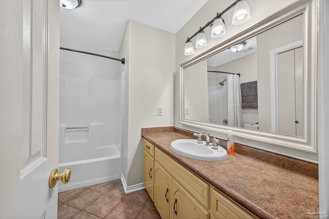 3720 Schifko Rd, Cantonment, FL 32533