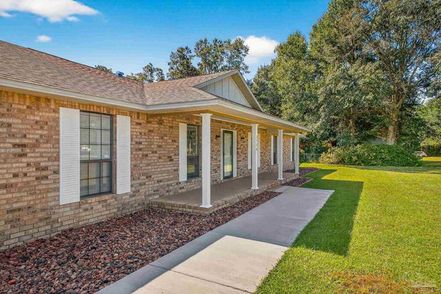 3720 Schifko Rd, Cantonment, FL 32533