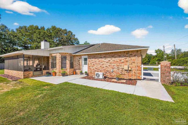 3720 Schifko Rd, Cantonment, FL 32533