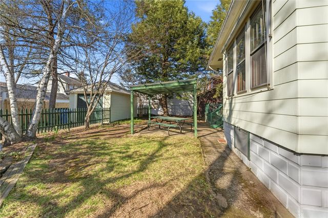 27 Essex Street, Cranston, RI 02910