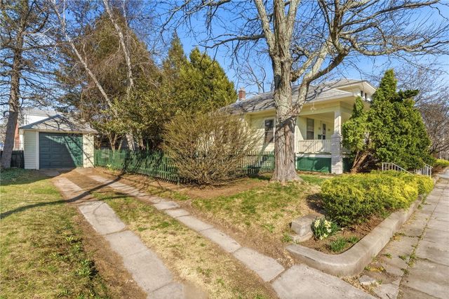 27 Essex Street, Cranston, RI 02910