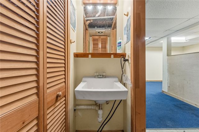 27 Essex Street, Cranston, RI 02910