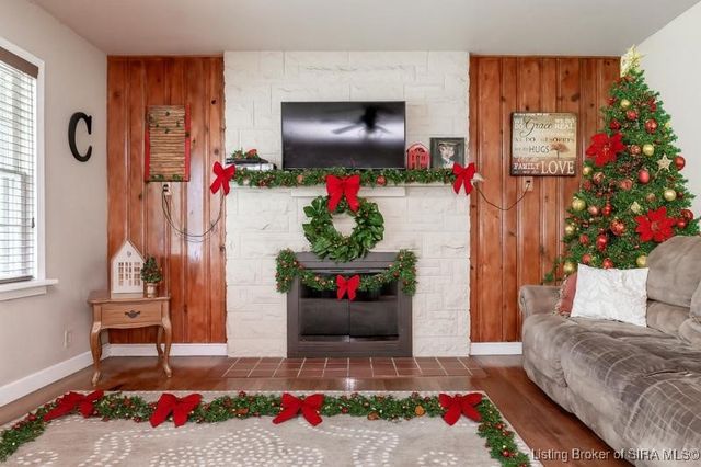 779 N Washington Street, Scottsburg, IN 47170