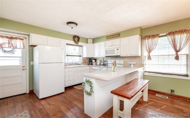 779 N Washington Street, Scottsburg, IN 47170