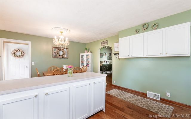 779 N Washington Street, Scottsburg, IN 47170