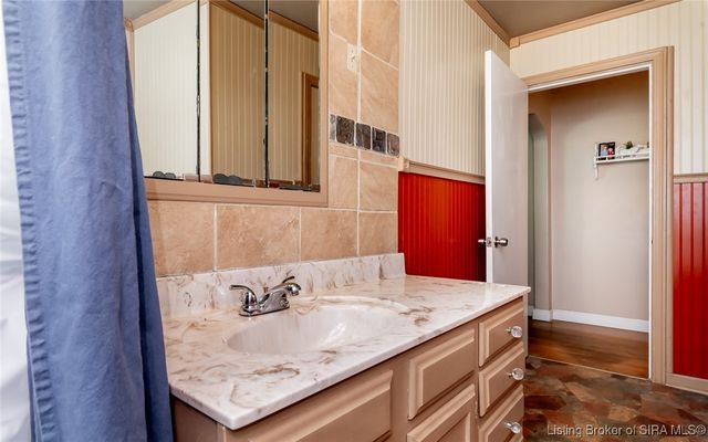 779 N Washington Street, Scottsburg, IN 47170