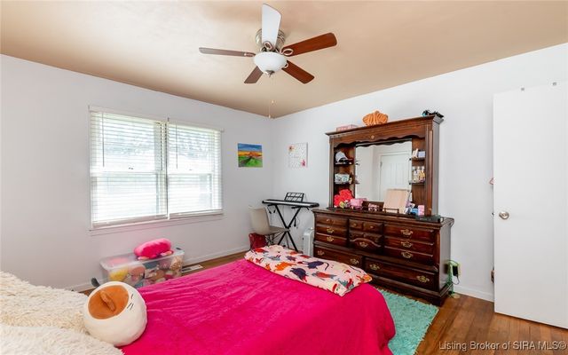 779 N Washington Street, Scottsburg, IN 47170