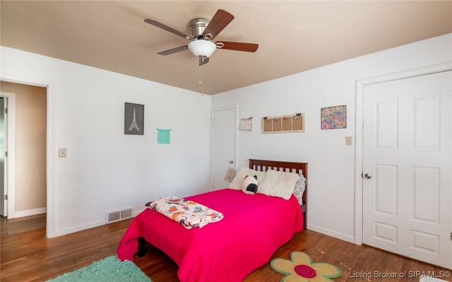 779 N Washington Street, Scottsburg, IN 47170