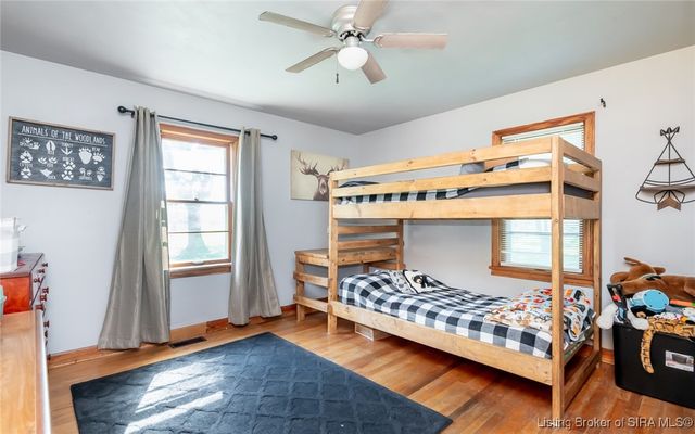 779 N Washington Street, Scottsburg, IN 47170