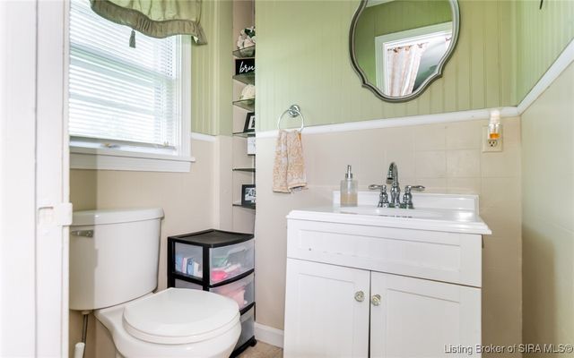 779 N Washington Street, Scottsburg, IN 47170