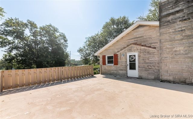 779 N Washington Street, Scottsburg, IN 47170