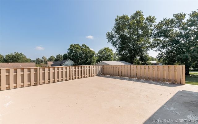 779 N Washington Street, Scottsburg, IN 47170