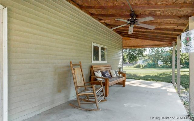 779 N Washington Street, Scottsburg, IN 47170