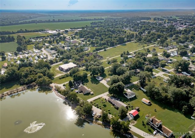 779 N Washington Street, Scottsburg, IN 47170