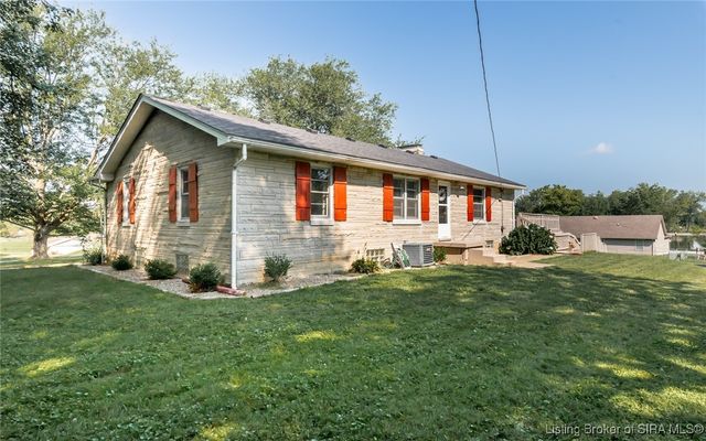 779 N Washington Street, Scottsburg, IN 47170