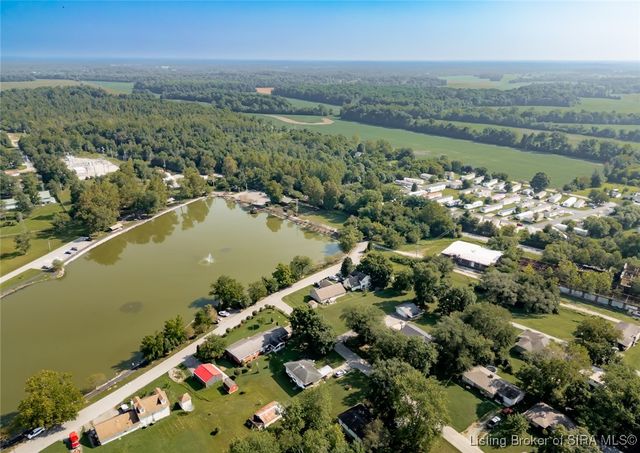 779 N Washington Street, Scottsburg, IN 47170