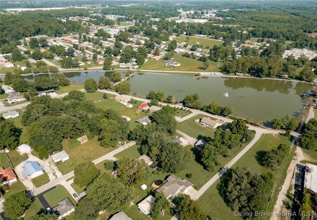 779 N Washington Street, Scottsburg, IN 47170