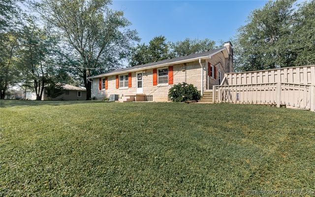 779 N Washington Street, Scottsburg, IN 47170