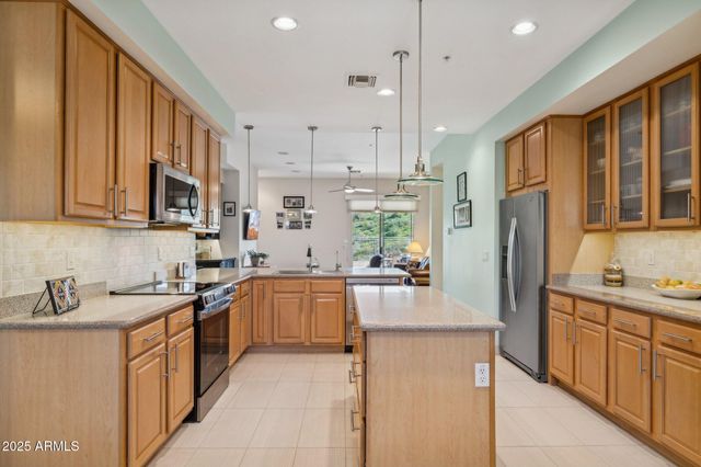 10913 E SALT BUSH Drive, Scottsdale, AZ 85255