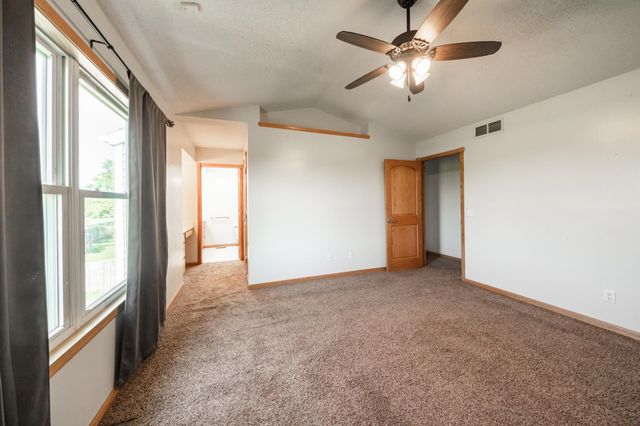 10105 E Bayley St, Wichita, KS 67207