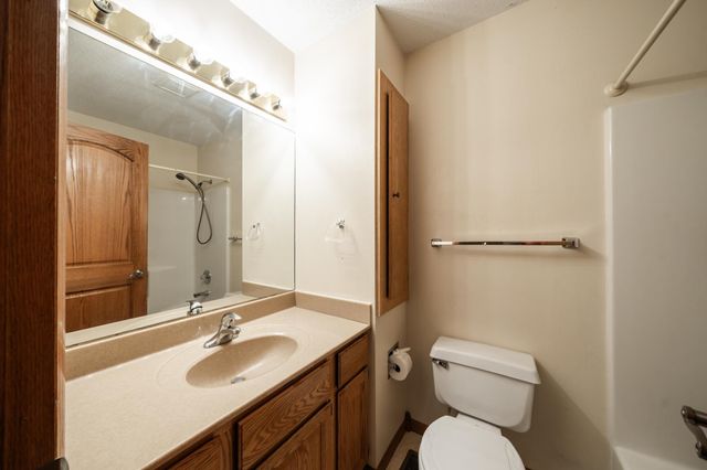 10105 E Bayley St, Wichita, KS 67207