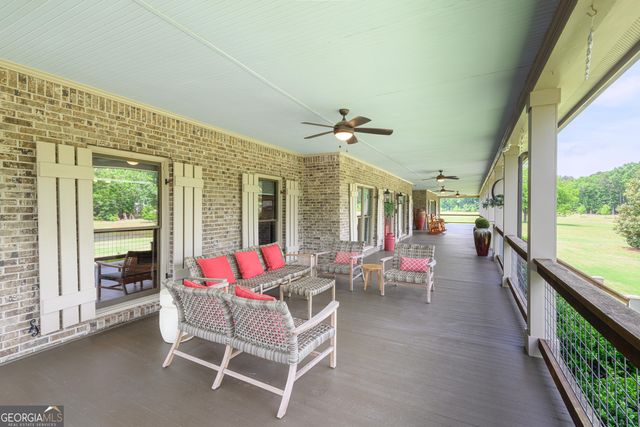 426 Oakland Road, Gay, GA 30218