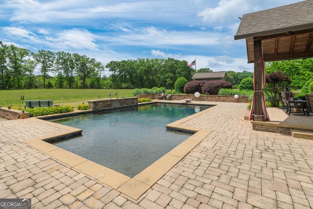 426 Oakland Road, Gay, GA 30218