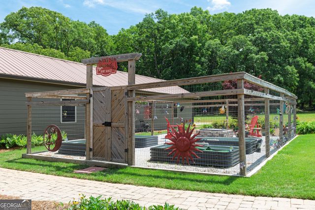 426 Oakland Road, Gay, GA 30218