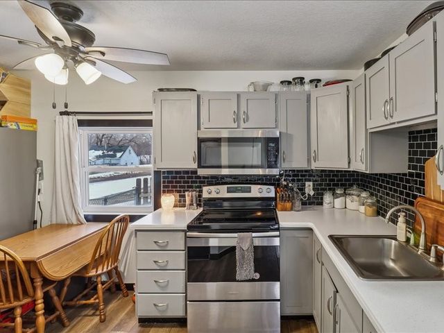 6912 SW 15th Street, Des Moines, IA 50315