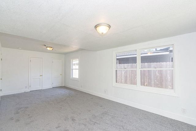 525 20th Avenue N, Texas City, TX 77590