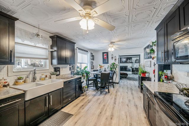 14 Ormand Avenue, Medford, NY 11763