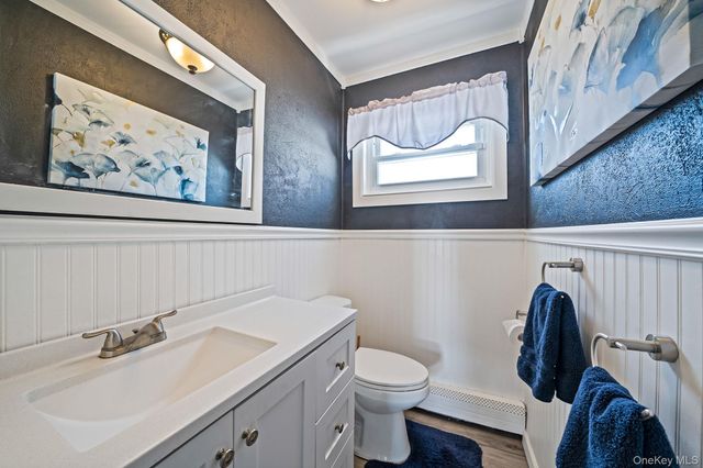 14 Ormand Avenue, Medford, NY 11763